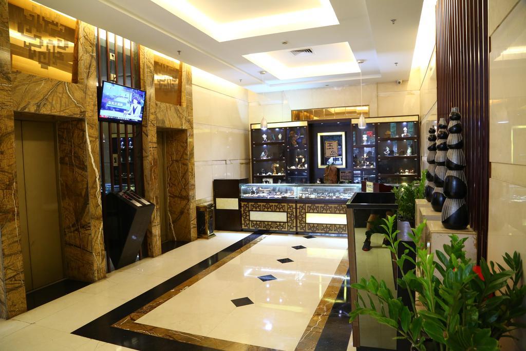 Long Zhou Grand Hotel Гуанчжоу Экстерьер фото